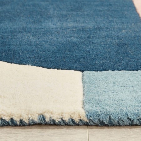 Horizon Blue Geometric Wool Rug Edge Detail