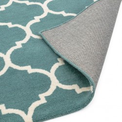 Albany Trellis Style Wool Rug - Duck Egg Backing Detail
