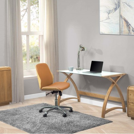 Universal Office Swivel Chair - Oak Room Shot