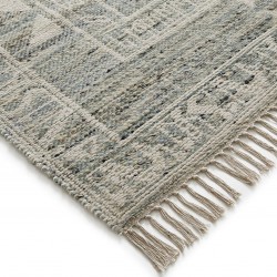 Serenity Traditional Rug - Green Edge Detail