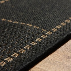 Ipira Square Patterned Rug - Black Edge Detail