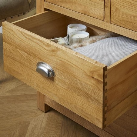 Coleby 4+3 Chest, drawer detail